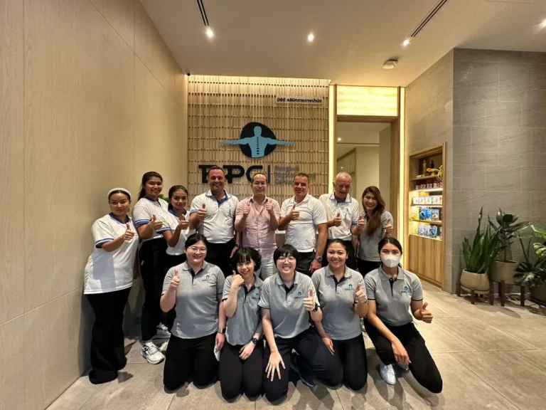 Spine Clinic having workshop with leading physiotherapy clinic in Bangkok, Bangkok Physiotherapy Center.