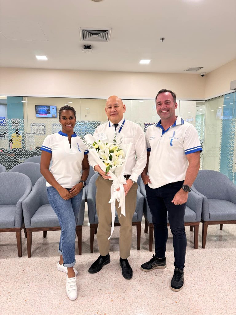 Spine Clinic wish Dr.Pongsak happy retirement